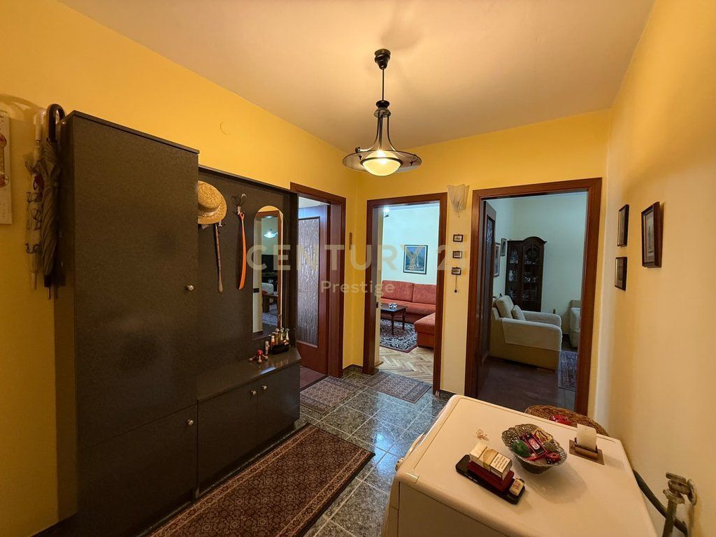FOR RENT 2+1 APARTMENT LOCATED AT "RRUGA FORTUZI! 800 € /Month