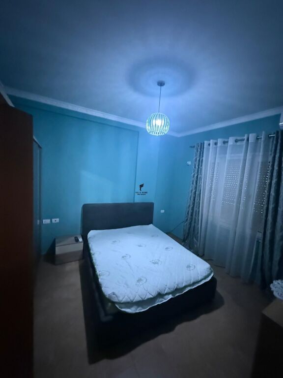 APARTAMENT ME QERA 2+1 LIQENI ARTIFICIAL 70.000 LEKE FH-93923