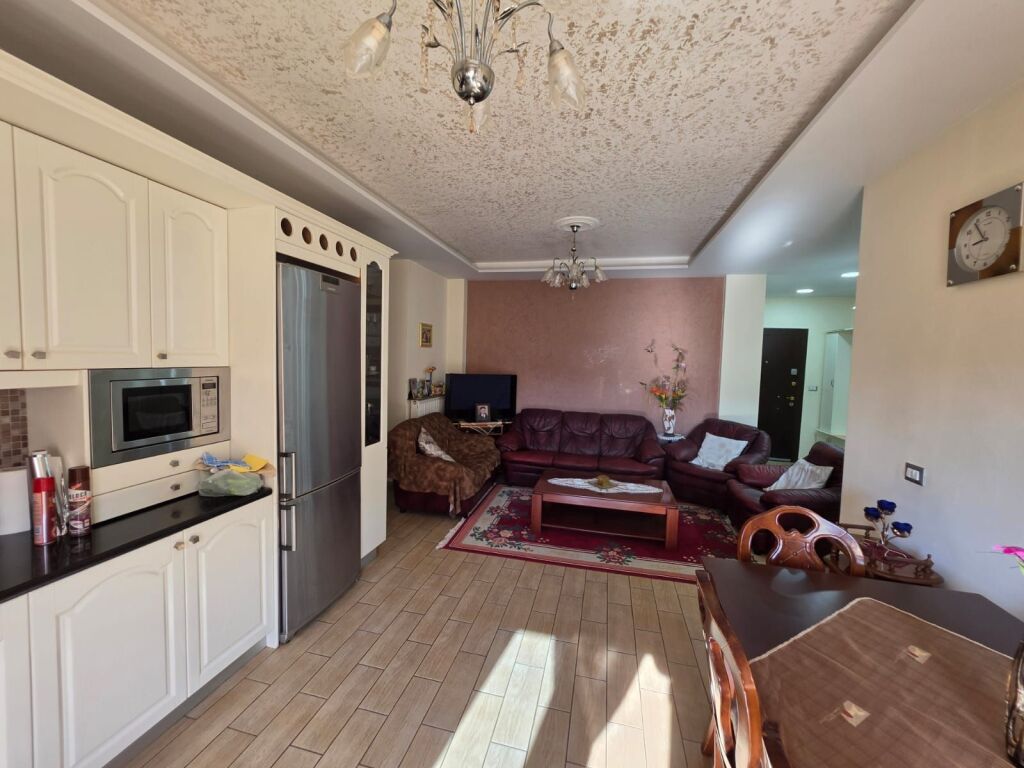 Listim Ekskluziv apartament për shitje Stadiumi Vlore