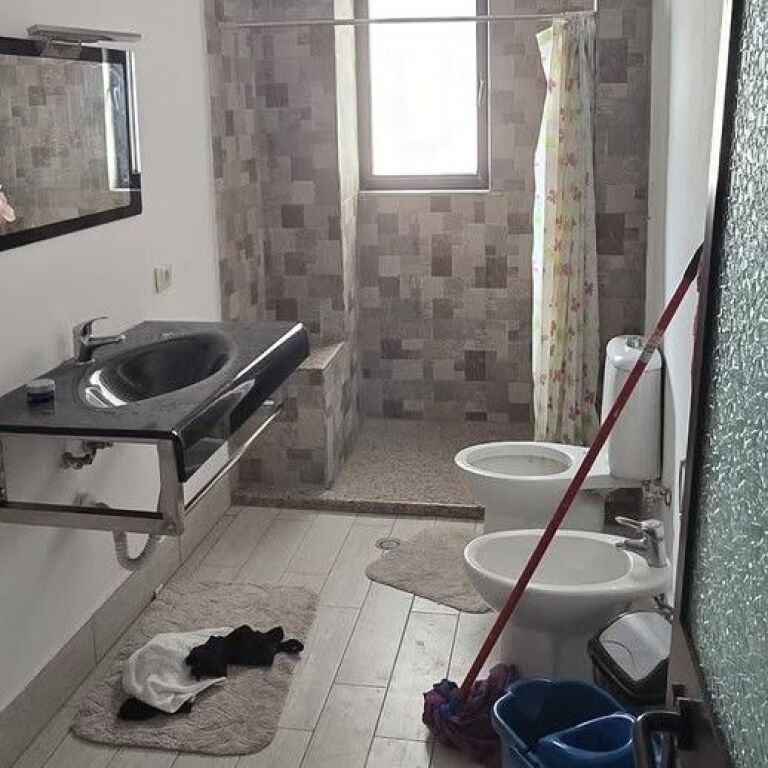 🏢 JEPET ME QIRA ZYRË 4 AMBIENTE | QENDËR