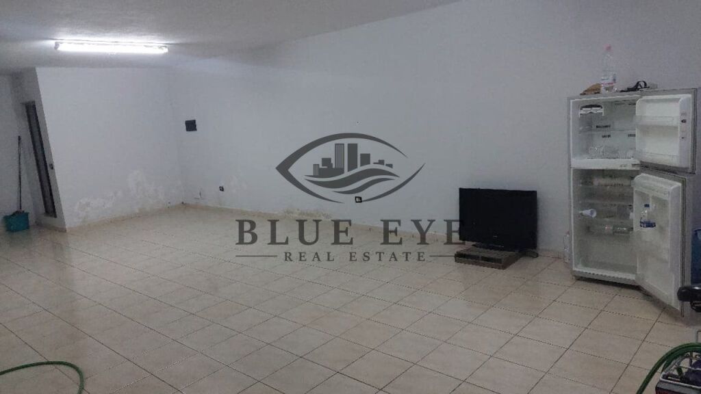 Zyrë\ Magazine Me Qira në Bulevard, Durrës!
