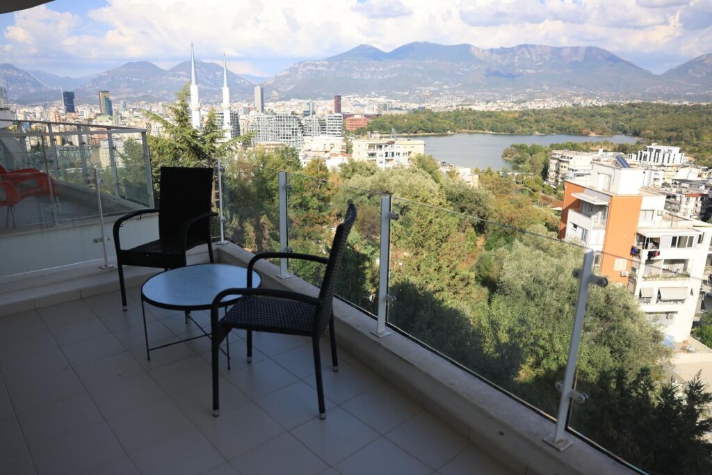 Modern apartment 2+1+2 For Rent, near Artificial Lake – Tirana