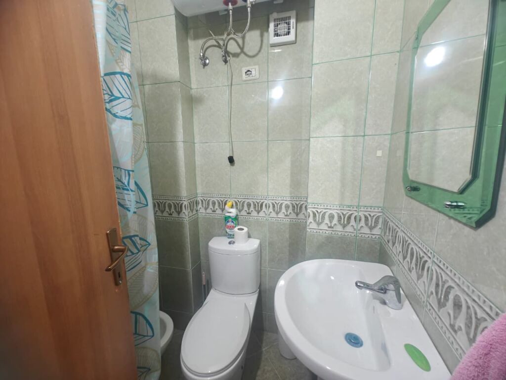 Qera, Apartament 2+1+2, Xhamlliku, Tiranë
