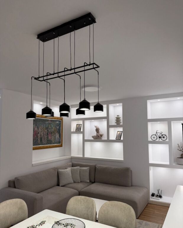 Jepet me qera Apartamenti 2+1 , Astir tek rrethi 600 mije leke te vjetra
