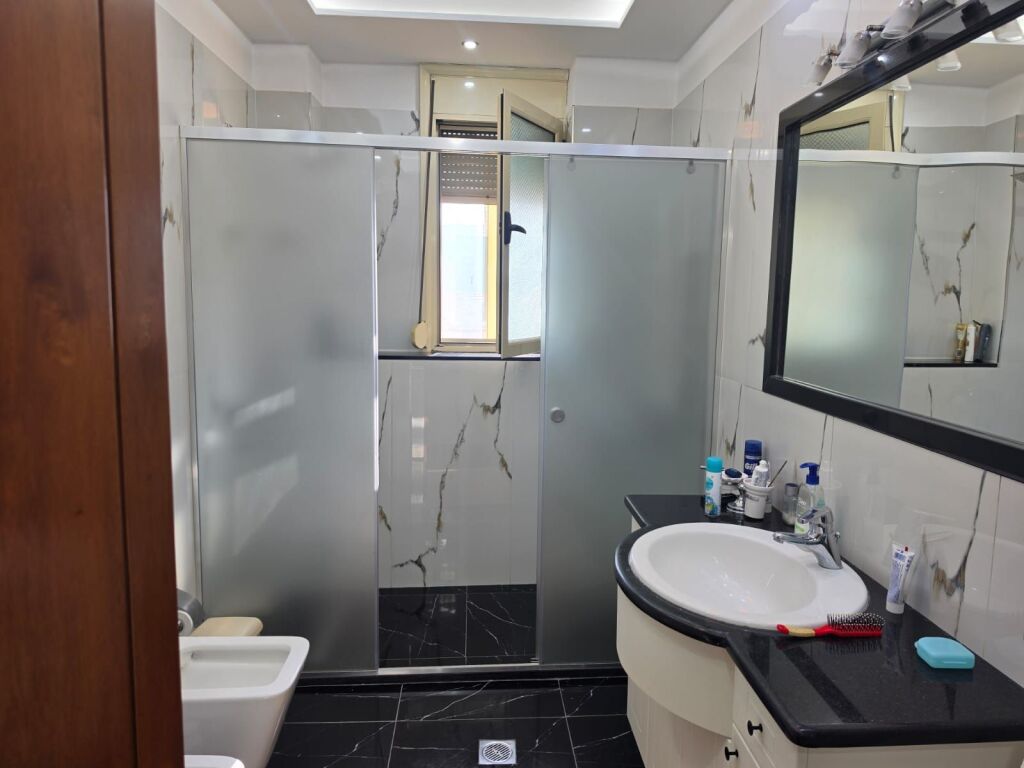 Listim Ekskluziv apartament për shitje Stadiumi Vlore