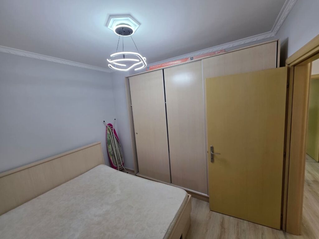 SHITET APARTAMENT 1+1 – DON BOSKO 📍 Pranë shkollës “Vaçe Zela”