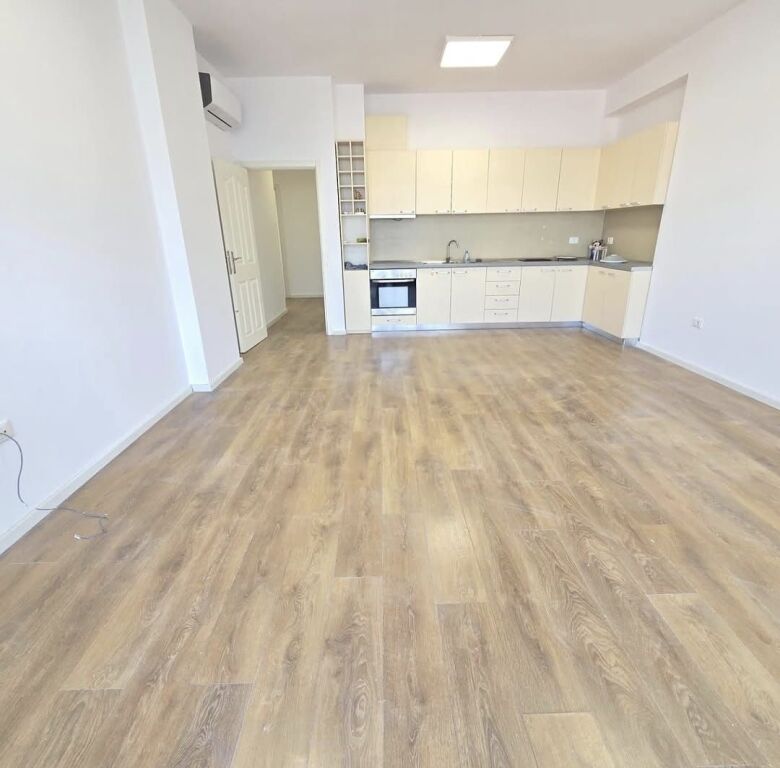 Apartment 3+1+2 for rent at Komuna e Parisit, KIKA 2