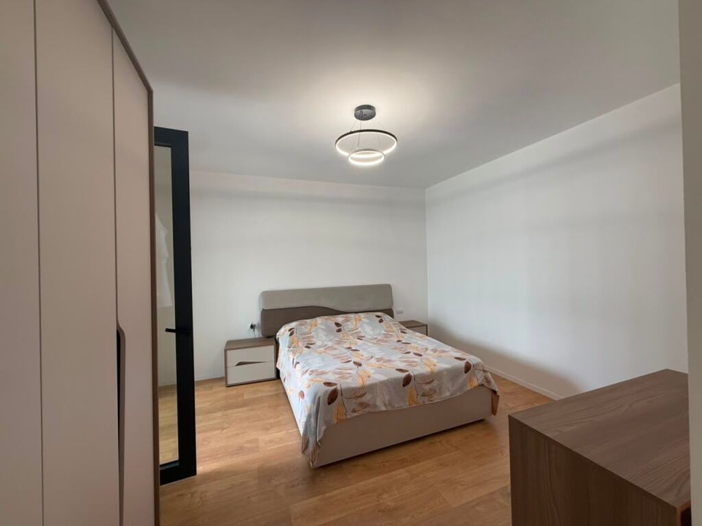 Apartment 2+1+2 for sale — Shqiponja Square, Access Tirana