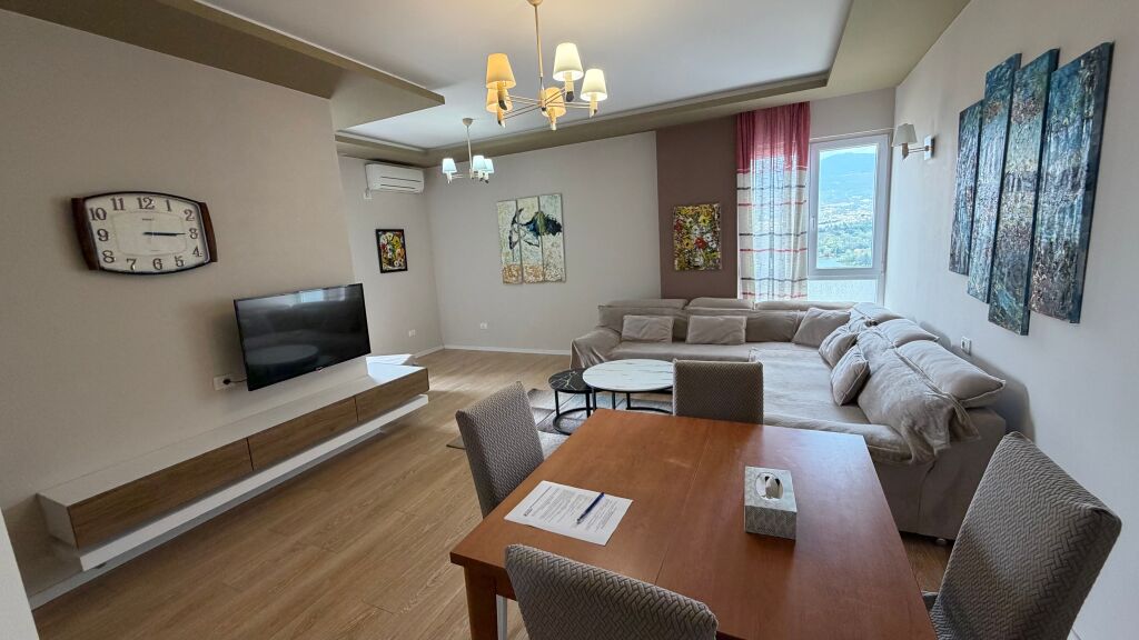 Apartament Per qera 2+1+2 liqeni thate