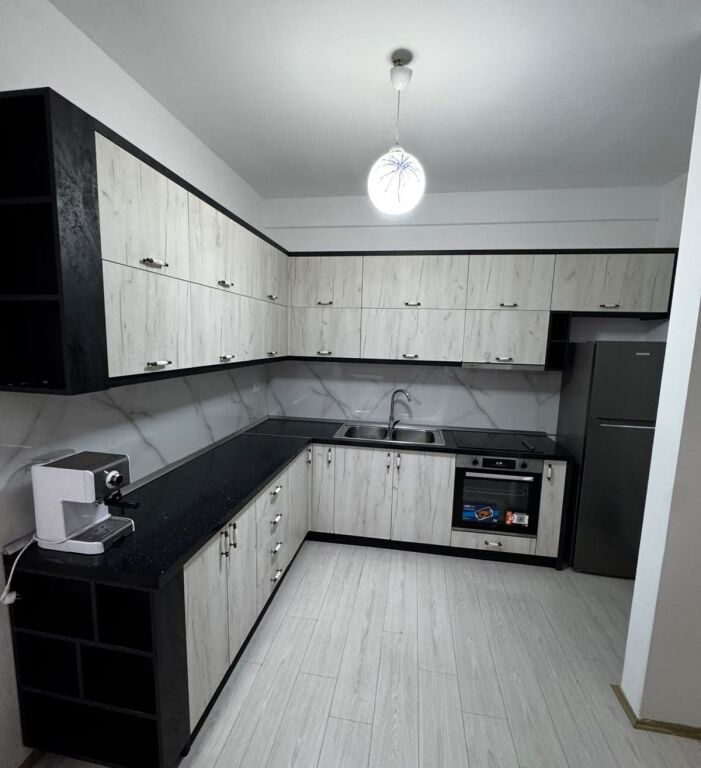 📌 JEPET ME QIRA  APARTAMENT 2+1+2 + PARKIM - KOMPLEKSI GREEN CITY