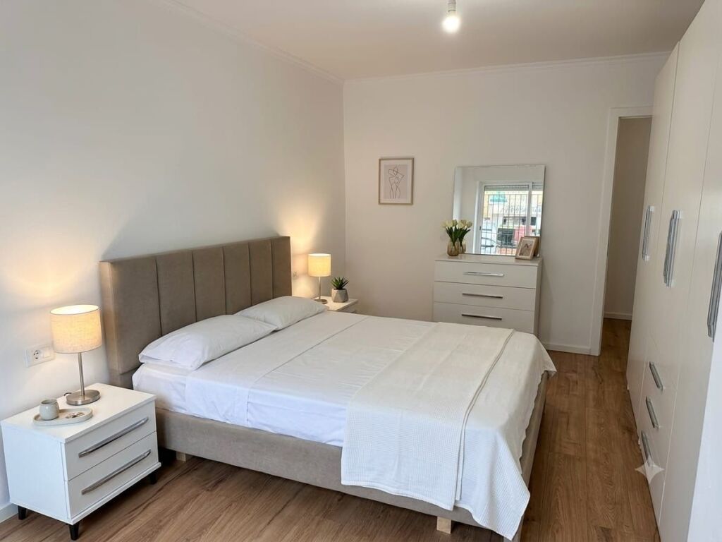 Apartament 1+1 me qira tek Zogu i Zi