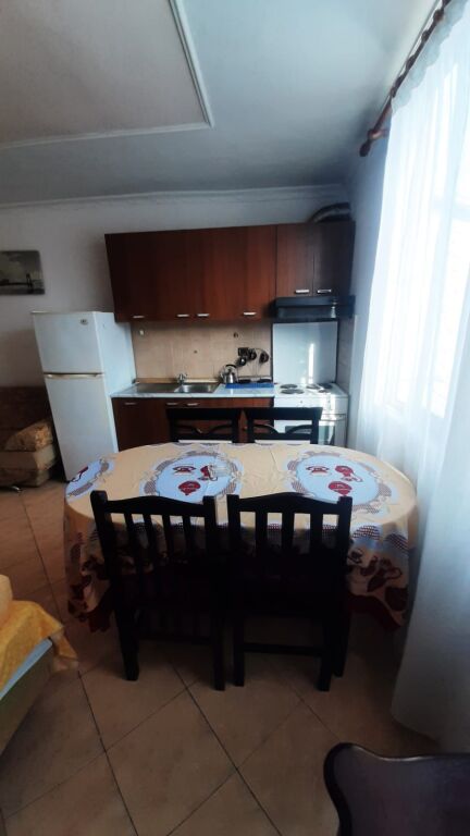 Rent | Apartament 2 + 1 | Rruga Kongresi i Manastirit | 500 €/month