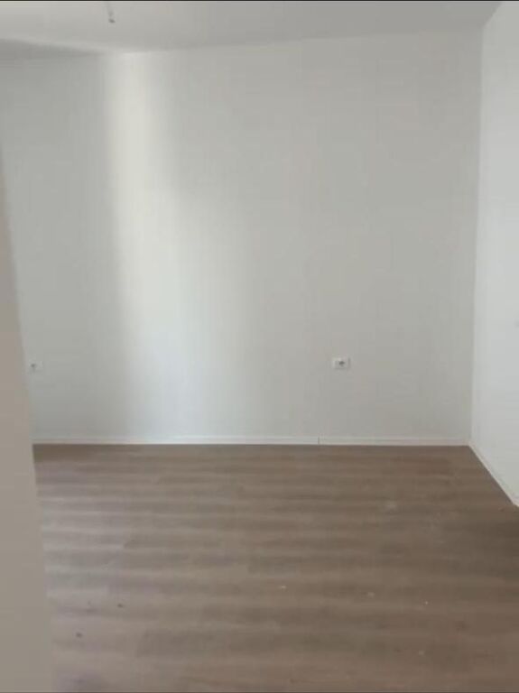 Apartament 2+1+2 me Qera në Rrugën "Jordan Misja", Tiranë (70,000 ALL/ muaj)