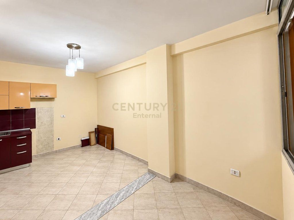 Studio apartment for sale near the former park