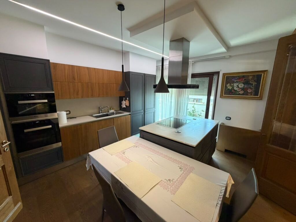 ✨ Elegance, space and comfort near the Zoo! ✨  🏡 Apartment 2+1+2 | 240 m² | 8th floor, top floor