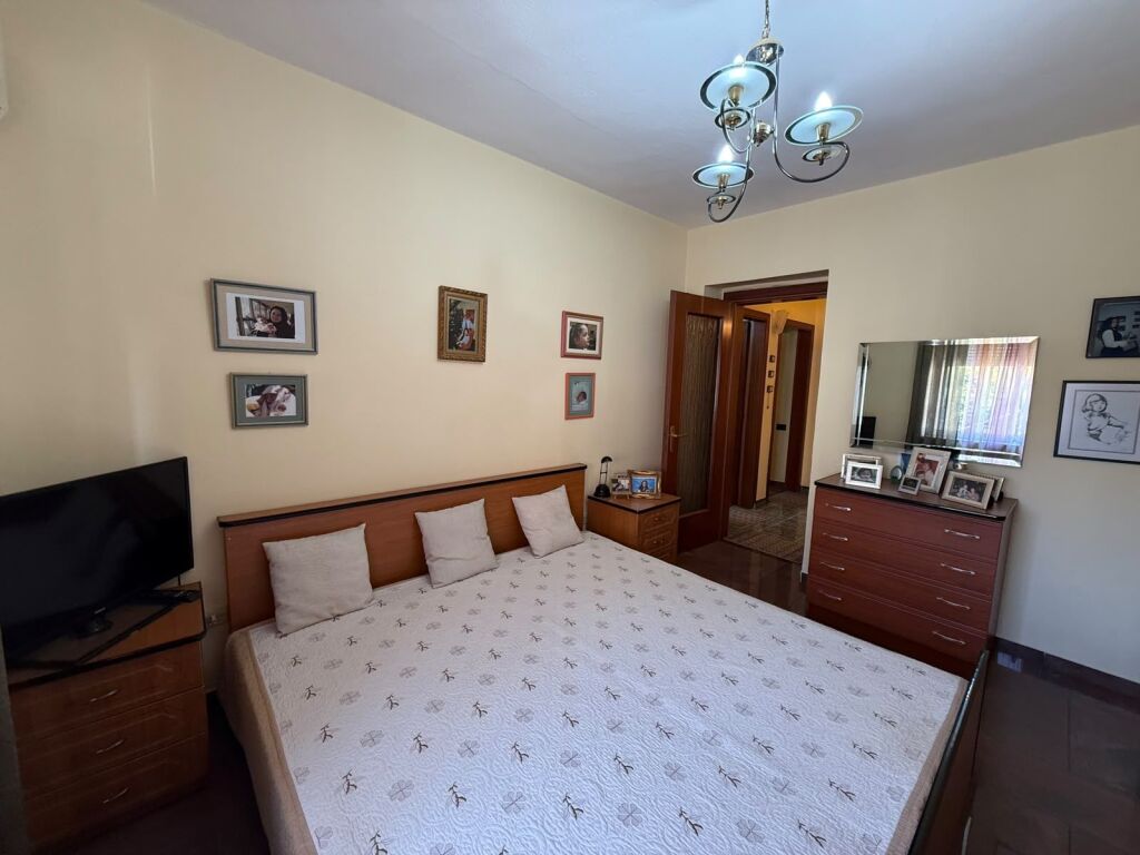 Apartament 2+1 Te Rruga Fortuzi !