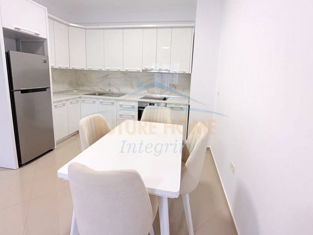 Affitto, Appartamento 1+1, Residenza Green City, Tirana.