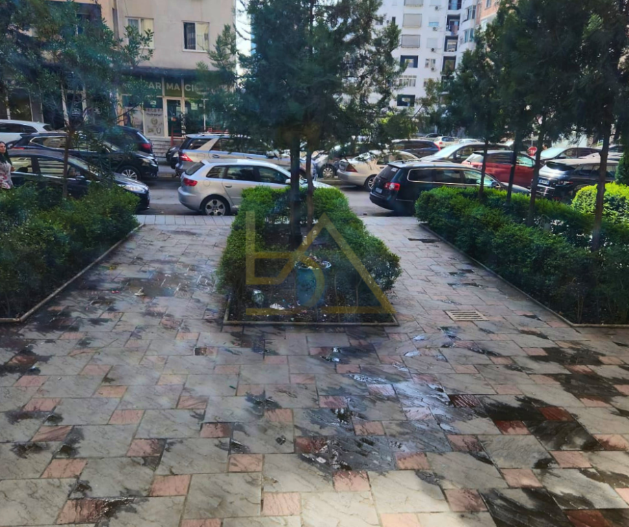 BUSINESS PREMISES FOR SALE – ASTIR, TIRANA