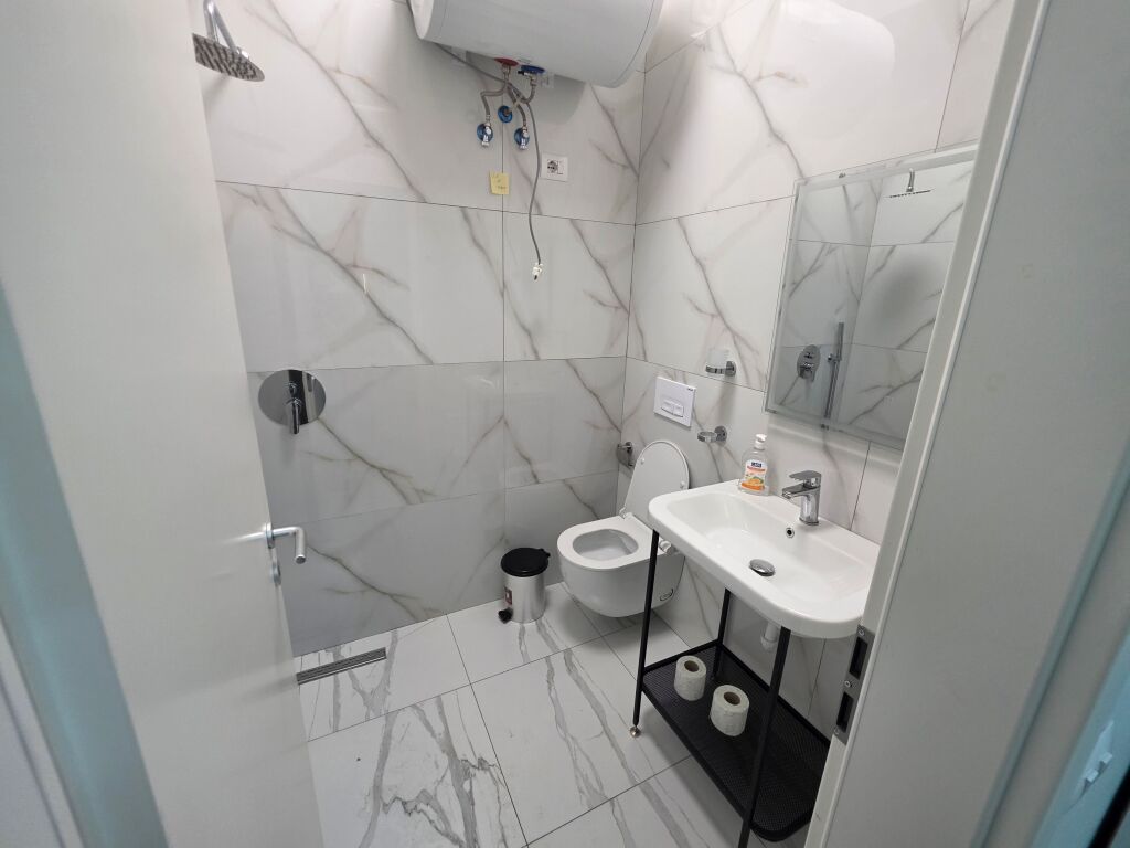 🏡 Appartamento 2+1+2 in affitto  📍 Via Siri Kodra