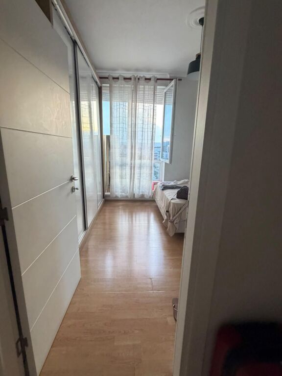 Appartamento 3+1+2 in affitto AL 21 Dhjetori 900 mila leke
