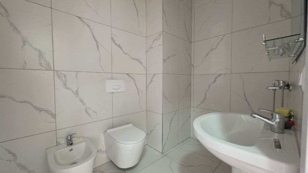 SHITET APARTAMENT 2+1 | Univers City, pranë QTU