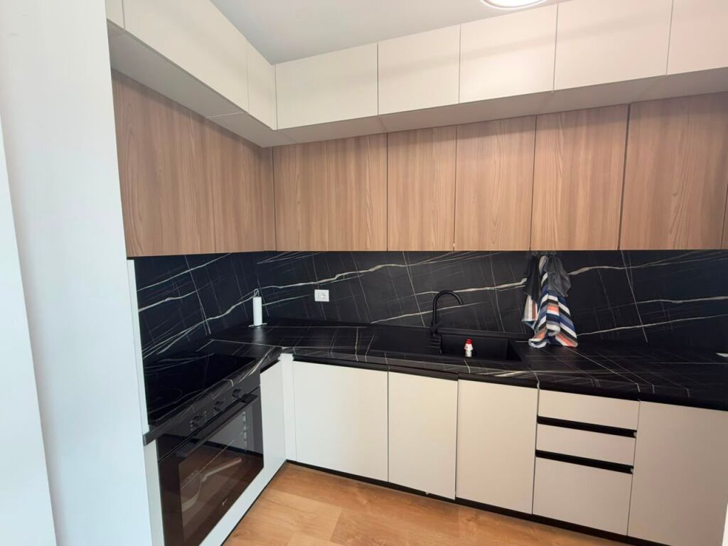 Apartment 2+1+2 for sale — Shqiponja Square, Access Tirana