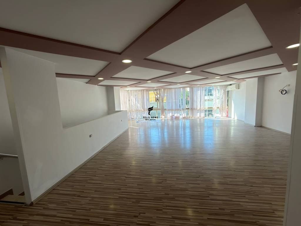 OFFICE FOR RENT 130M2 21 DECEMBER 1000 EURO FH-93877