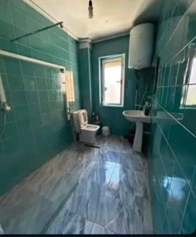 Apartament 1+1 me qira tek Pazari i Ri!