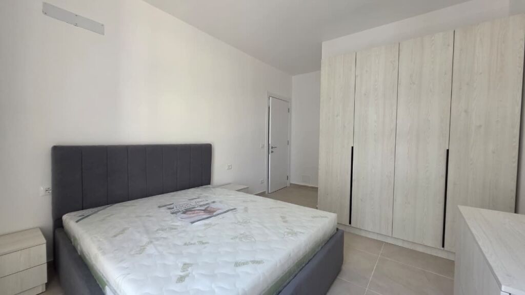 SHITET APARTAMENT 2+1 | Univers City, pranë QTU