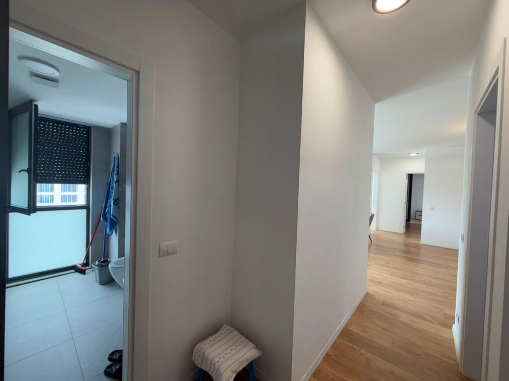 Apartment 2+1+2 for sale — Shqiponja Square, Access Tirana
