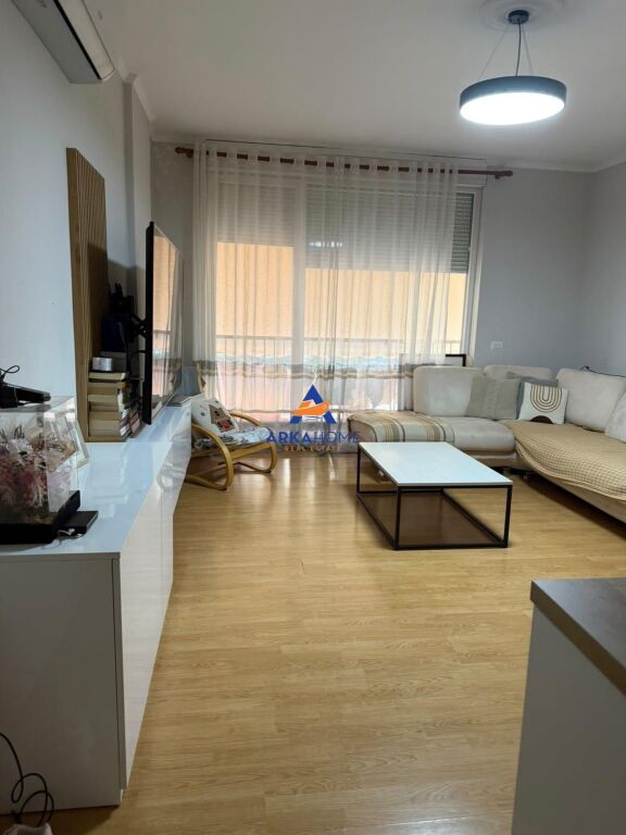 APPARTAMENTO IN AFFITTO 2+1+BALCONE "21 DHJETORI, VIA MIHAL CIKO" 90.000 LEKE