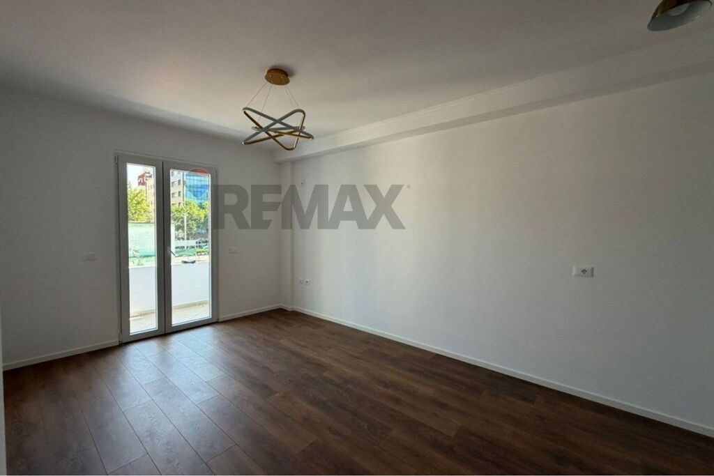 APARTAMENT 1+1 PER SHITJE TE DRITAN HOXHA