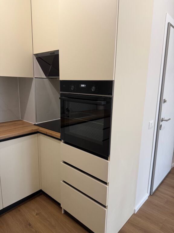 Tirane, apartment for rent 1+1+Annex+Balcony Floor 2, 52 m² 45,000 All (Dalip Topi-Linze St.)
