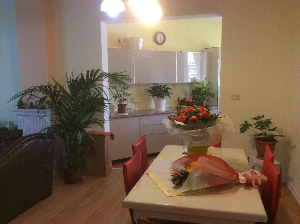 Affittasi Appartamento 2+1+2 Bagni + 1 Balcone