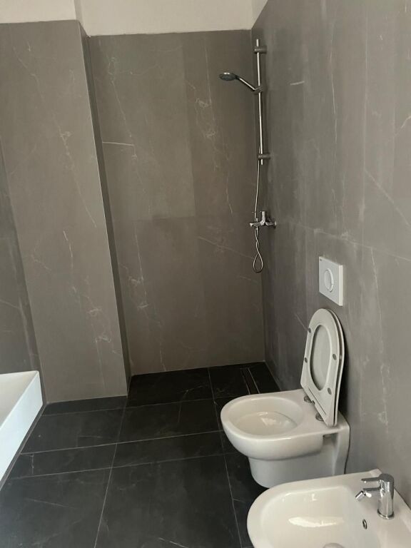 Rent | Apartament 1 + 1 | Rruga 5 Maji | 400 €/month