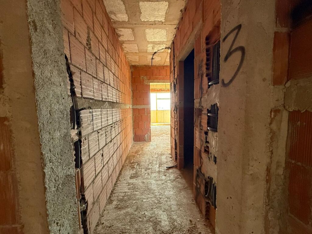 Shitet Apartament 2+1+2 me Post Parkimi dhe Depo — Aluna 1, Paskuqan, Tiranë