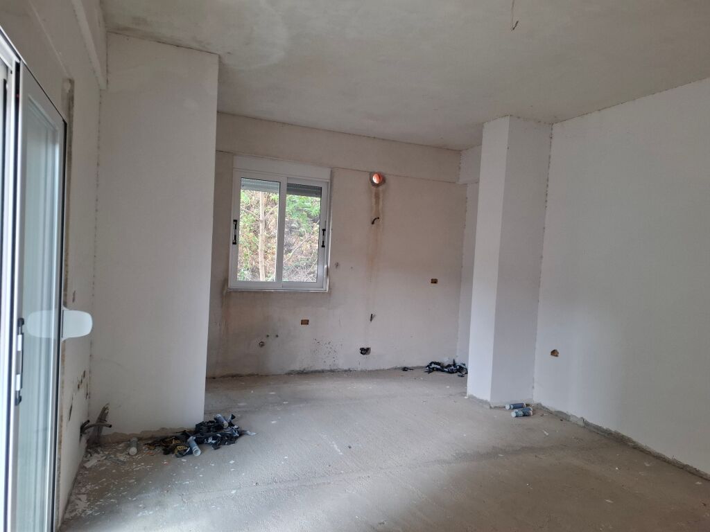 SHITET APARTAMENT 1+1 KODRA E SHTUFIT GJIROKASTER