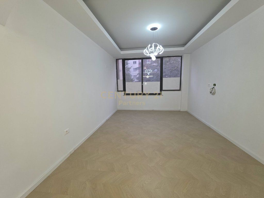 WE SELL 2+1 APARTMENT IN YZBERISHT