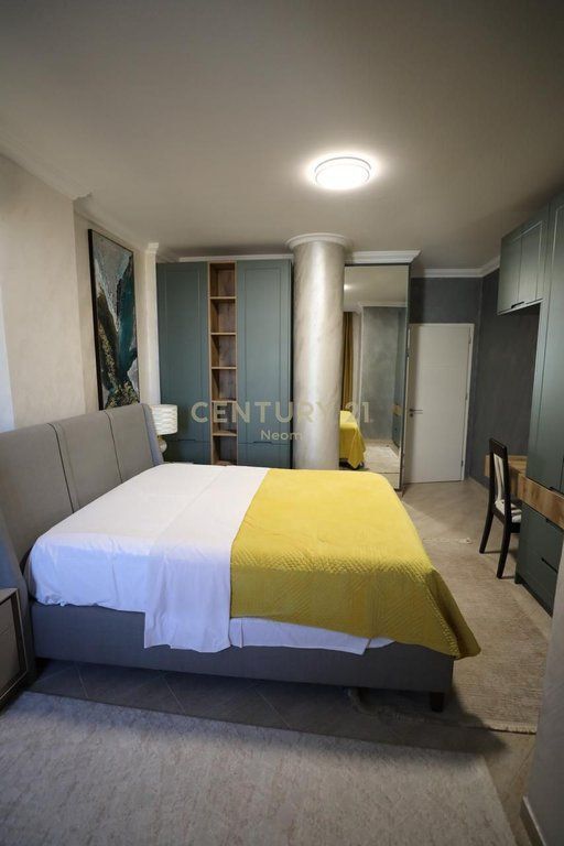 JEPET ME QIRA APARTAMENT 2+1+PARKIM TE KODRA E DIELLIT! 800 € /Muaj