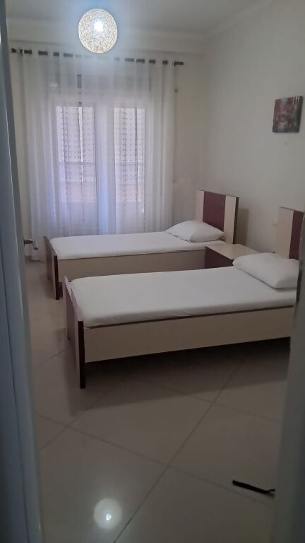 🏡 APARTAMENT 2+1 ME QIRA – VLORË