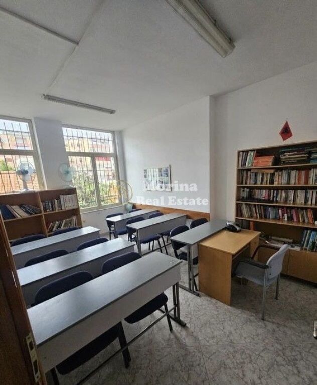 Qera | Ambjent Biznesi | Rruga Bardhyl | 1400 €/muaj