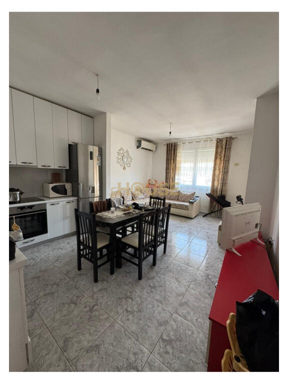 APARTAMENT 1+1 NE SHITJE NE ASTIR ME HIPOTEKE
