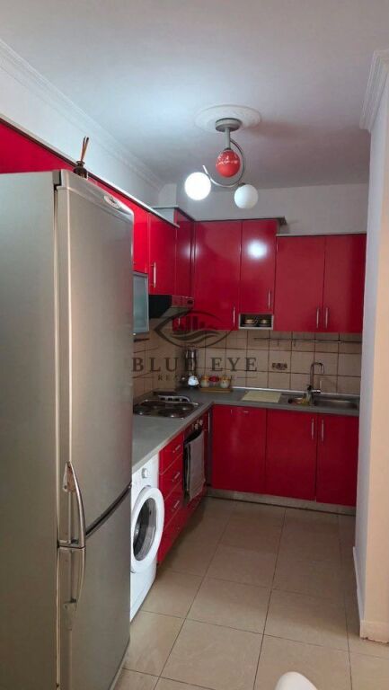 JEPET ME QIRA – APARTAMENT 1+1 NË VIJË TË PARË ME DETIN