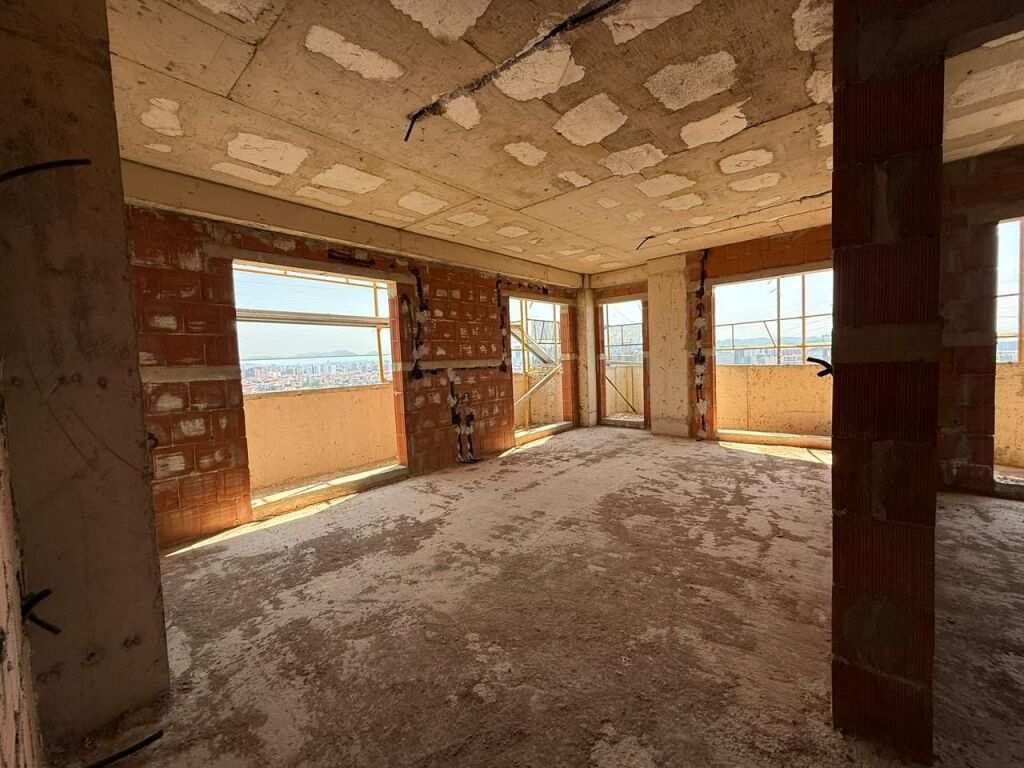 Shitet Apartament 2+1+2 me Post Parkimi dhe Depo — Aluna 1, Paskuqan, Tiranë