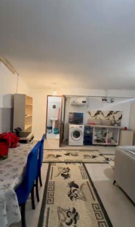 🏠 **JEPET ME QIRA GARSONIERE – ALI DEMI**  📍 **Ali Demi, Tiranë**