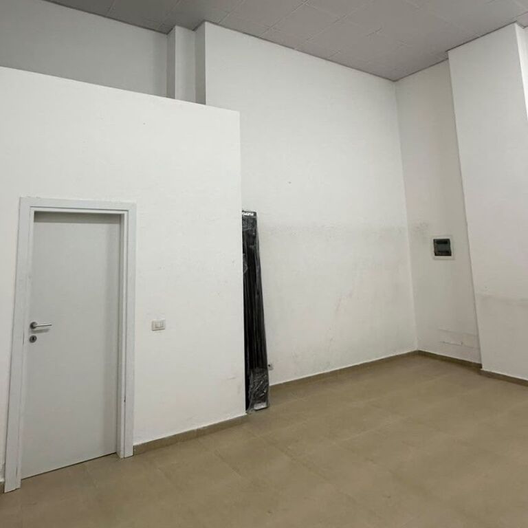 🏢 FOR RENT | SHOP – 5 MAJI STREET