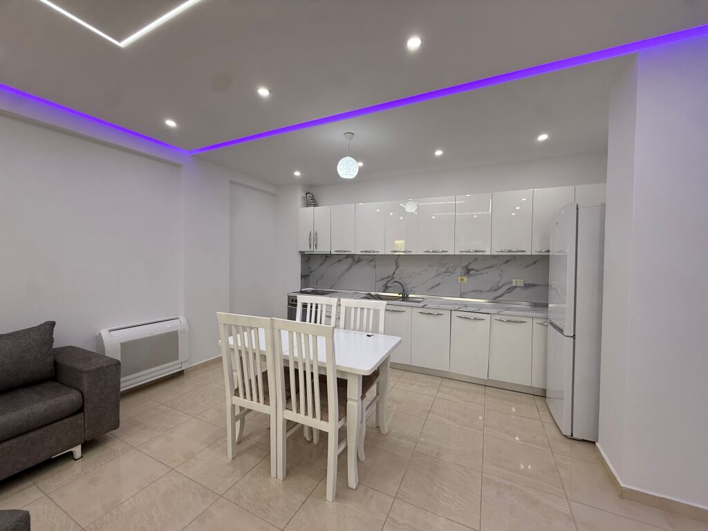 Apartment 2+1 for rent in the Fratari Complex, Botanical Garden area.