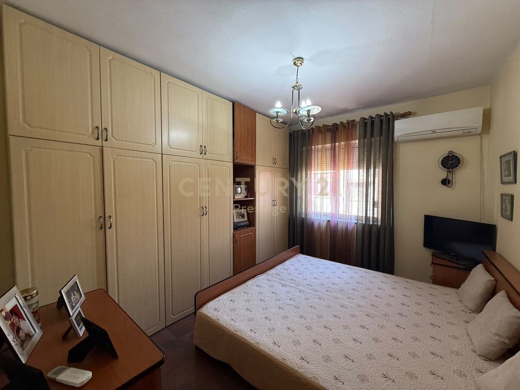 FOR RENT 2+1 APARTMENT LOCATED AT "RRUGA FORTUZI! 800 € /Month