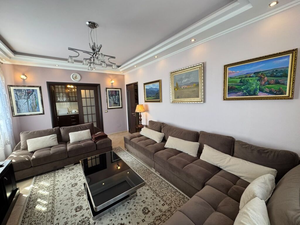 2+1 Apartment with Separate Kitchen + Garage for Rent – ​​Kodra e Diellit Entrance (Shkelqim Fusha Street) – ID 5595