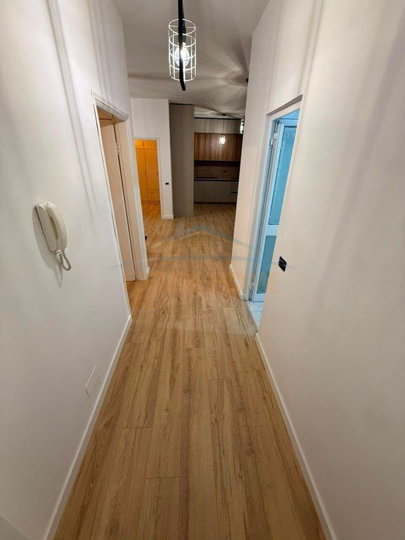 Qira, Apartament 2+1, Plazh Durrës, Hotel Antalya